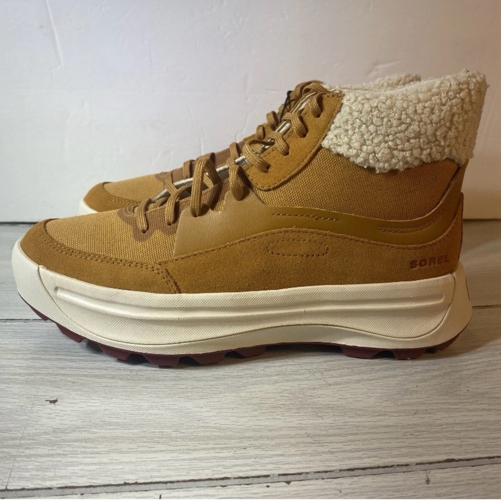 Sorel Women's Tan and Cream Winter Boots - Picture 3 of 10